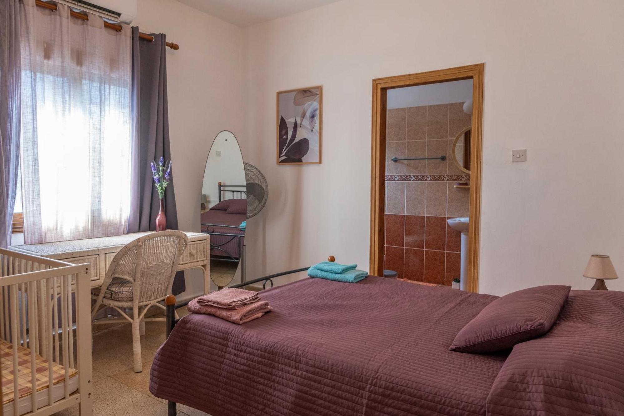 Spiti Damianos Beachfront *
